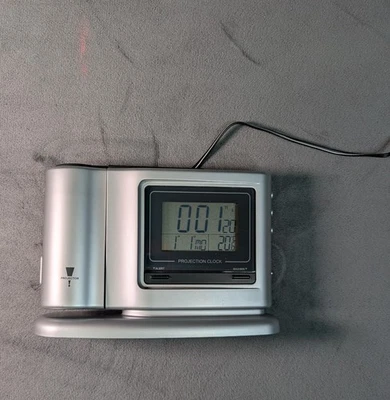 Retro Projektionswecker Funk Alarm Laser - gebraucht, funktionstüchtig - Bild 1 von 4