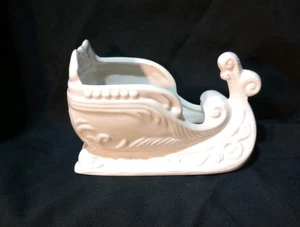 Keramik Künstler Creme Weiß Santa Schlitten Weihnachten Winter Süßigkeiten Schale Übertopf Vintage - Bild 1 von 3