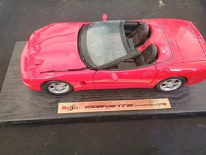 Maisto Diecast 1998 Chevrolet Corvette Convertible in Red - Picture 1 of 4