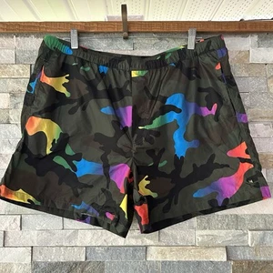 Valentino Mens Swim Trunks Nylon Shorts Camo Rainbow Size 52 IT 40 US Mens - Imagen 1 de 6