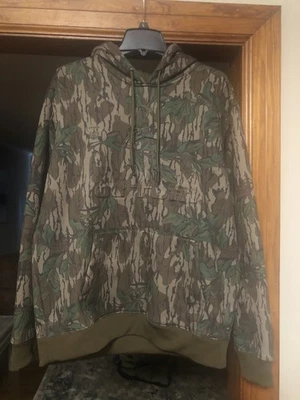 Ol' Tom Back Eddy Embossed Hoodie Mossy Oak Greenleaf Large - Image 1 of 4