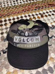 Volcom Men’s Hat Snap Back Adjustable Mesh Baseball Cap Trucker OS Camo Surf - Picture 1 of 3