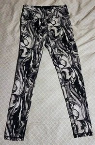 Victoria’s Secret Sport Knockout Leggings Black/White Marble, Used, Size: Small - Picture 1 of 4