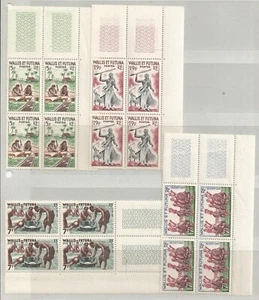 1960 WALLIS et FUTUNA N. 4 BLOCKS x 4 SC. 154/7 CORNER MARGIN DANCERS MNH** - Picture 1 of 2