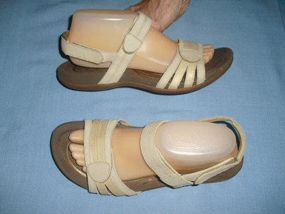 Abeo Biosystem Brynn Tan Beige Sandals Womens Sz 9.5 N Leather - Image 1 of 4