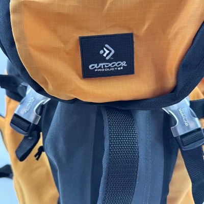 Outdoor Products Hydration Gear Two Way Hiking Duffle bag with Padded Pack. - Image 1 of 4