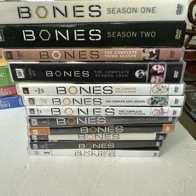 Bones Complete Series Season 1-12 1 2 3 4 5 6 7 8 9 10 11 12 Foto 1 de 4