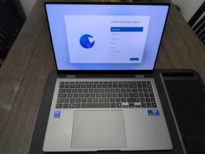 Portátil Samsung - Galaxy Book5 Pro 360 - Pantalla Táctil OLED de 16" - Core 7 256V 16 GB Foto 1 de 4