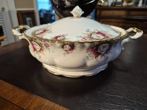 RARE Royal Albert Celebration 9" Lidded Casserole Dish Made in England EXC - Picture 1 of 5