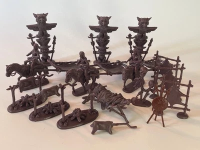 Atlantic Apache Camp Far West Story - 1:32 Scale # 1206 - Miscellanous Parts - Image 1 of 4