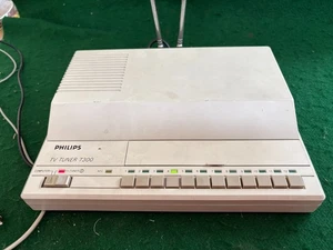 VINTAGE PHILIPS TV TUNER 7300 - Picture 1 of 3