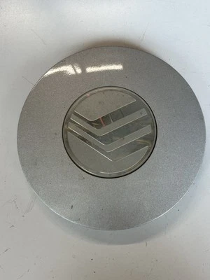 Mercury Sable 1996-1998 15" tapa central plateada p/n F6DC-1A096-BA  Foto 1 de 3