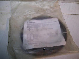 NUEVO SIEMENS 3RG4011-0AG00 PASTILLA INDUCTIVA 1MM RANGO PNP PROX SW 15-34VDC P2323 - Imagen 1 de 3