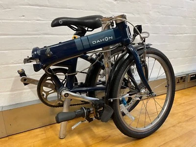 Dahon Vitesse Aluminium Folding Bike (Tube-compatible) - Image 1 of 4