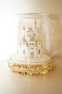 Bath & Body Works Disney Princess Light-Up Castle 3-Wick Candle Holder NWT & Box - Picture 1 of 8