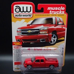 2024 AUTO WORLD 2006 CHEVY SILVERADO SS MUSCLE TRUCKS REL 4 VS B NO 1 1:64 NEW - Picture 1 of 7