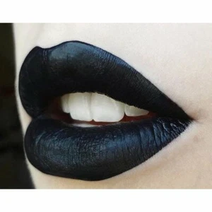 LA Splash Cosmetics Soft Liquid Matte Black Lipstick - LIP COUTURE (Venom) - Picture 1 of 2