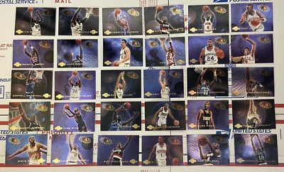 Juego completo de 30 tarjetas Skybox Slammin' Universe 1994-95 - con Shaq & Hill RC Foto 1 de 4