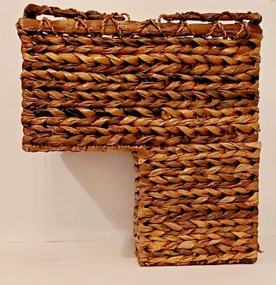 VTG  HANDMADE WICKER & WOOD STAIR STEP BASKET STORAGE RUSTIC FARMHOUSE ORGANIZER - Image 1 of 4