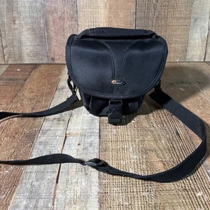 Lowepro Kameratasche schwarz klein Außentasche Gürtelgurt - Bild 1 von 10