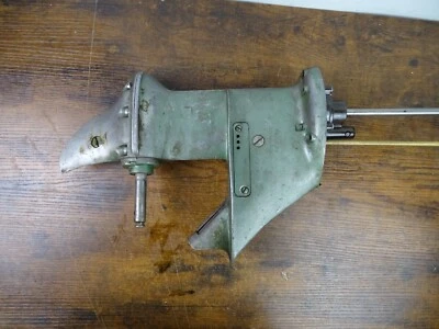 1954 OMC Johnson Evinrude 5.5 hp lower unit gear box 15" short shaft CD10 - Image 1 of 4