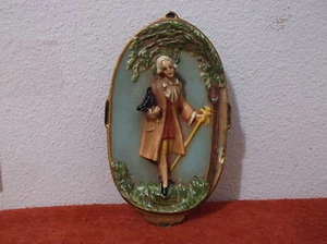 VINTAGE FIGURAL CERAMIC OVAL VICTORIAN GENTLEMAN WALL PLACQUE  - Picture 1 of 6