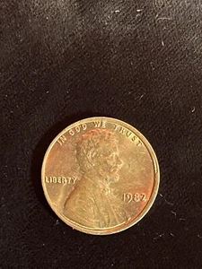 1982 P Lincoln Cent Large Date Copper Penny Memorial - Picture 1 of 7