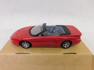 NUEVO AMT ESCALA 1/25 1996 PONTIAC FIREBIRD CONVERTIBLE ROJO MODELO PROMOCIONAL ERTL - Imagen 1 de 5