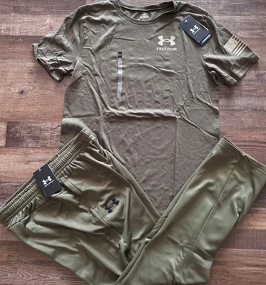 NUEVO CON ETIQUETAS Under Armour Niños YXL Verde Oliva/Tostado/Negro FREEDOM Conjunto Pantalones de Sudadera XL Foto 1 de 4