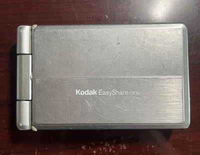 Kodak EasyShare One S143 4.0 MP Flip Touchscreen Wireless - TESTED WORKING - Image 1 of 4