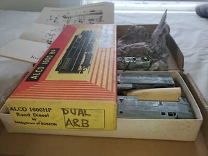 HO Hobbytown ALCO FA 1600 HP ROAD DIESEL LOCOMOTIVEs A&B combo powered/dummy - Picture 1 of 2