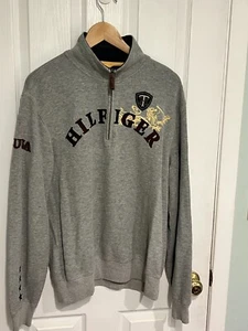 Vintage Men's Medium Tommy Hilfiger Embroidered Lion Crest Half Zip Sweater - Picture 1 of 5