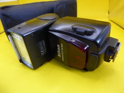 Nikon SB-800 Speedlight Flash  fully tested all working well  with case also - Image 1 of 4