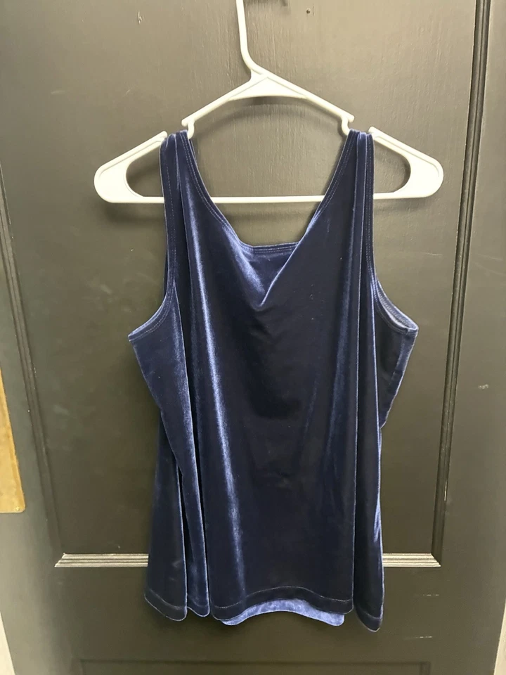 Susan Graver Navy Blue Velvet Women’s Tank Top - Size 1X - Image 1 of 4