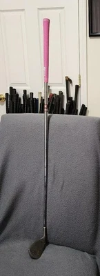 LPGA SQUARE TWO PCX II POWER CAVITY #9 IRON W/NEW GRIP - Image 1 of 4