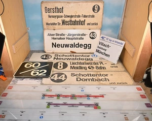 Wiener Linien Straßenbahn & U-Bahn Schilder & Fahrpläne 11-tlg. (D179) - Picture 1 of 13