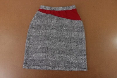 Falda lápiz corta tejida gris talla pequeña Gilli para mujer Foto 1 de 4