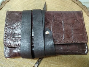 Funda de Cuero Marrón estampado coco. Multiusos. Tamaño 15x9 cm Aprox. - Imagen 1 de 3