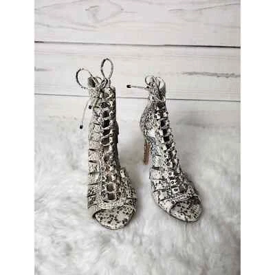 Sandalias de tacón Vince Camuto para mujer Fionna patrón de serpiente con cordones grises talla 7M/37 Foto 1 de 4