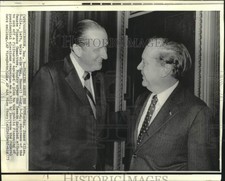 1973 Press Photo Senators Allen and Russell Long talk in Washington, D.C.