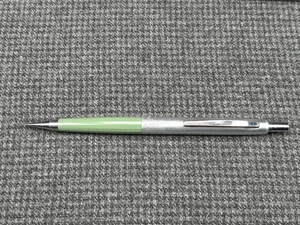 PP1 FÜNF in 5 Pentel über Japan grüner Schaft gebürstetes Aluminium Druckbleistift - Bild 1 von 13