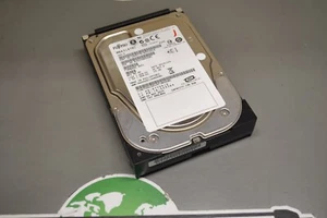 Fujitsu MBA3147RC 146GB LFF 3,5 Zoll SAS-1 3Gbps 15K HDD KOSTENLOSER VERSAND - Bild 1 von 3