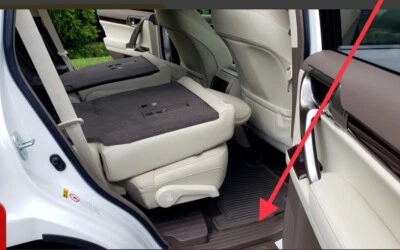 2010-2019 LEXUS GX460 ЗАДНИЙ ПРАВЫЙ ПОРОГ ДВЕРИ ПОТЕРТОСТИ ПАНЕЛЬ OEM (КОРИЧНЕВЫЙ) - Изображение 1 из 4