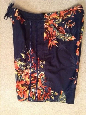 Usado en excelente estado! Pantalones Cortos de Natación Para Hombre Nat Nast Natación Azul Marino Floral Talla 38 ¡Hermosos! Foto 1 de 4