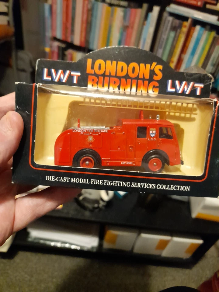 diecast fire engines - Image 1 of 1