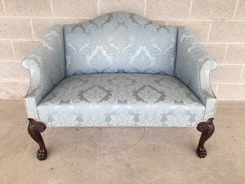 HICKORY CHAIR CHIPPENDALE STYLE LIONS FOOT CAMEL BACK LOVE SEAT Cover