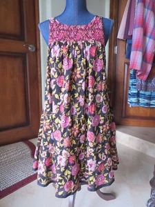Free People schwarzes Sommerkleid mit Blumenmuster gerafftes Design für Damen Größe S neu mit Etikett - Bild 1 von 15