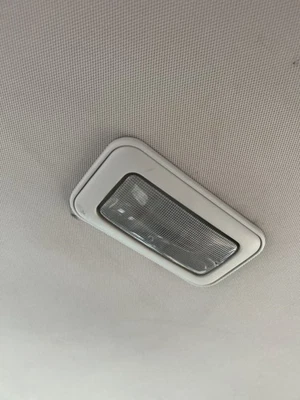 FIAT 500L 330 351,352 LUZ INTERIOR TRASERA 735562725 Foto 1 de 4