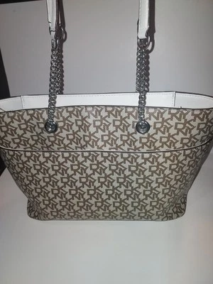 DKNY Veronica MD Tote - Brown, Great Shape, 3 Inner Compartments & 1 Outside SEE - Image 1 of 4