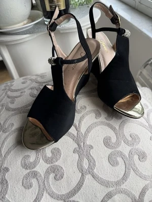 Sandalias Forever Ashlyn 56 con cordones negras punta abierta tacón de cuña para mujer talla 8 Foto 1 de 4